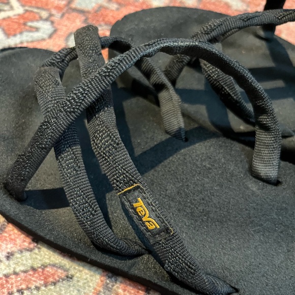 Teva Women’s 9 Sandals - Picture 4 of 6